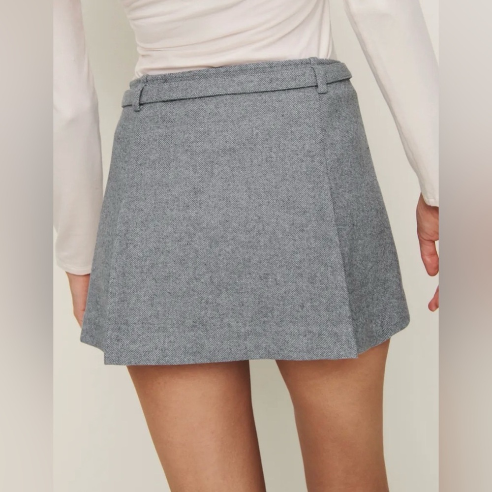 Reformation Rory Mini Skirt - Picture 3 of 11
